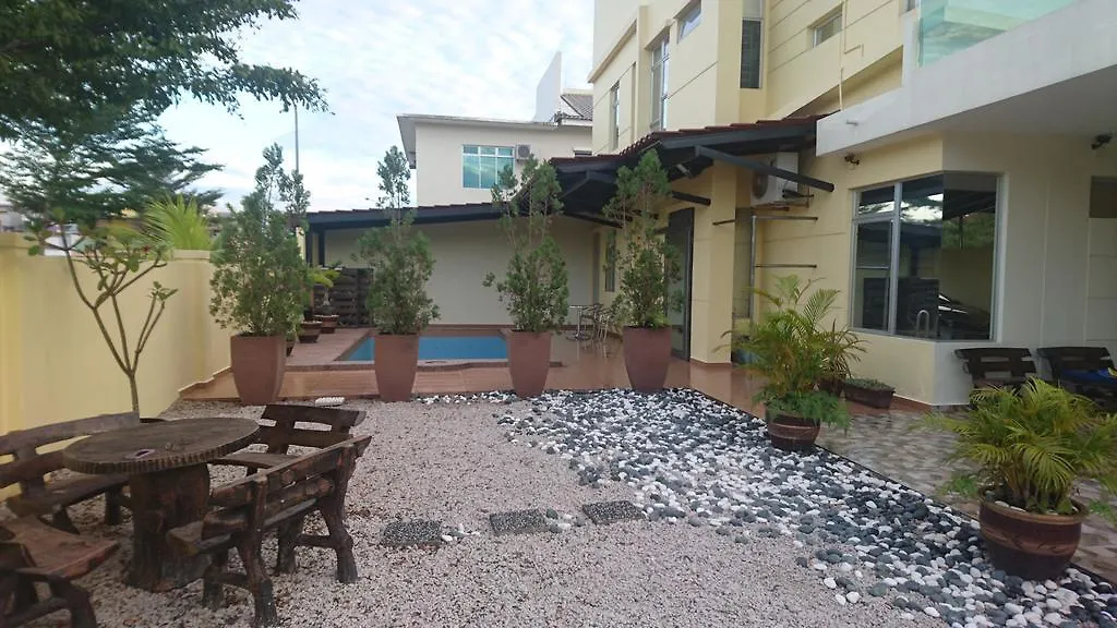 Private Jacuzzi Swimming Pool House Hotel Johor Bahru
